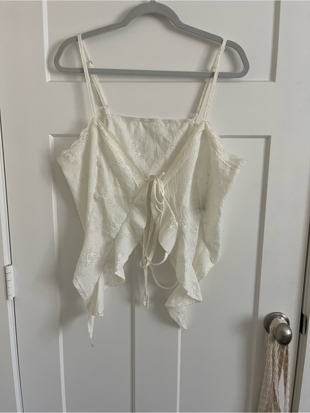 Cider Ivory Lace Tie-Back Camisole